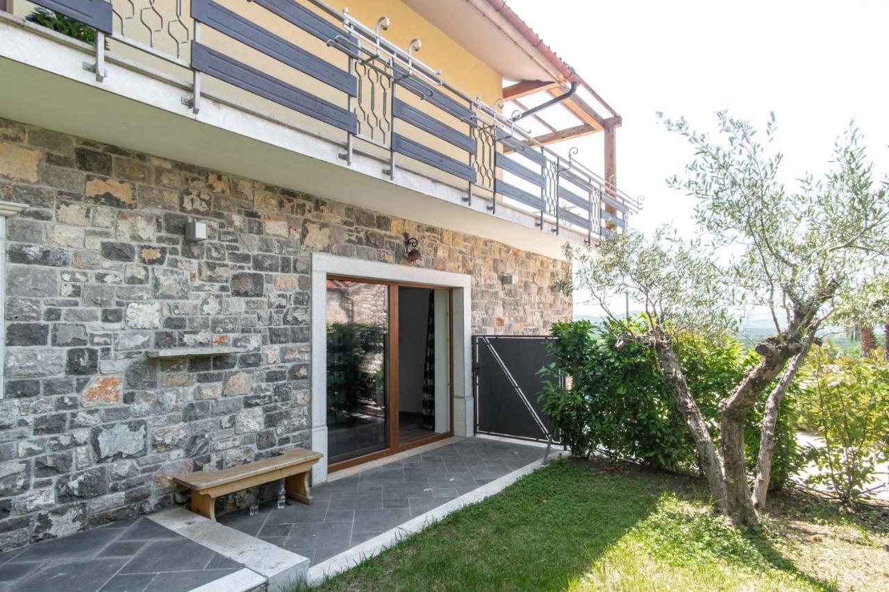 Apartment Trieste Hermes Art Sezana Exterior photo
